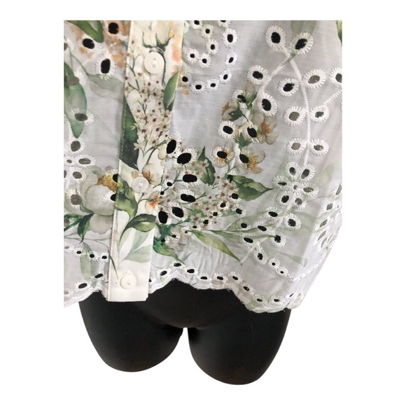 White crochet eyelet style green floral button down blouse top size Large new - Picture 8 of 15